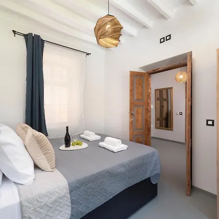 Daire 3-4 Bedrooms In Old Town *