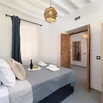 Apartament 3-4 Bedrooms In Old Town *