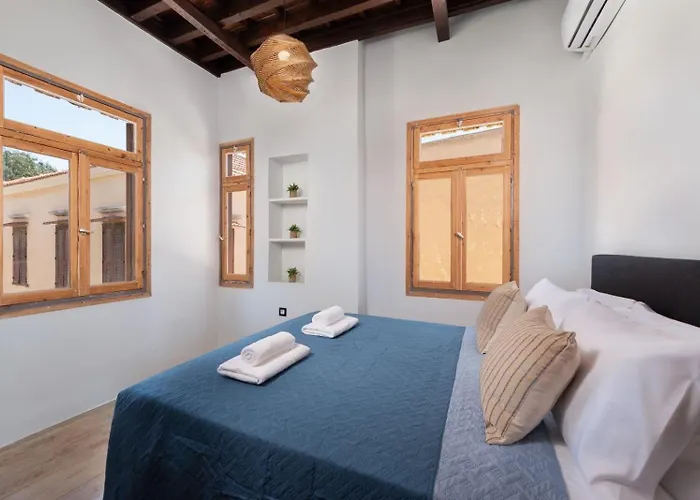 3-4 Bedrooms In Old Town עיר רודוס