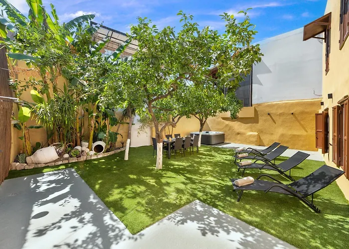 3-4 Bedrooms In Old Town * Rhodes City