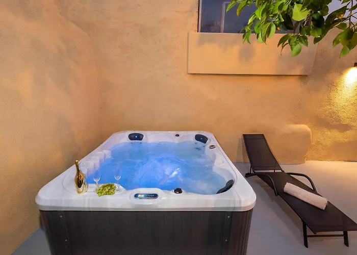 3-4 Bedrooms In Old Town 아파트 *